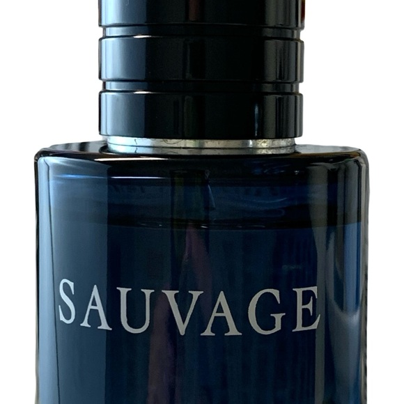 Dior Sauvage Eau de Toilette Mens Masculine Cologne 60ml Fresh Spicy Patchouli - Picture 3 of 8